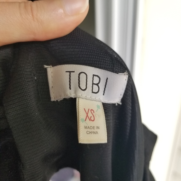 Tobi Black maxi embroidered dress - Picture 7 of 8